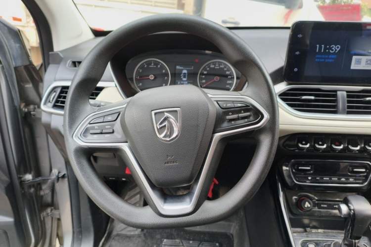 Used Baojun 530 2019 1.5T CVT Luxury Model 7 Seats China V Emission Standard