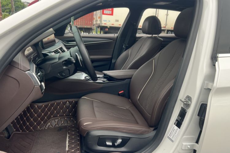 Used BMW 5 Series 2021 Facelifted 530Li Leading Edition M Sport Package