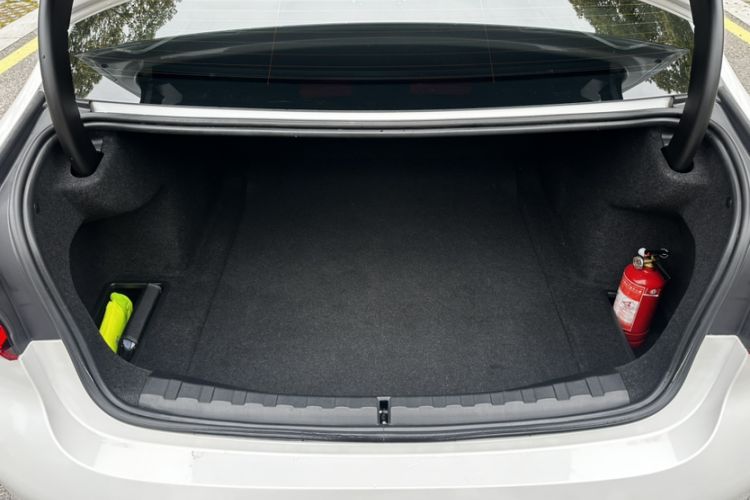 Used BMW 3 Series 2023 325Li M Sport Night Edition Package