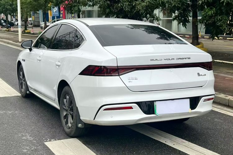 Used BYD Qin PLUS 2021 EV 420KM Commuter Edition
