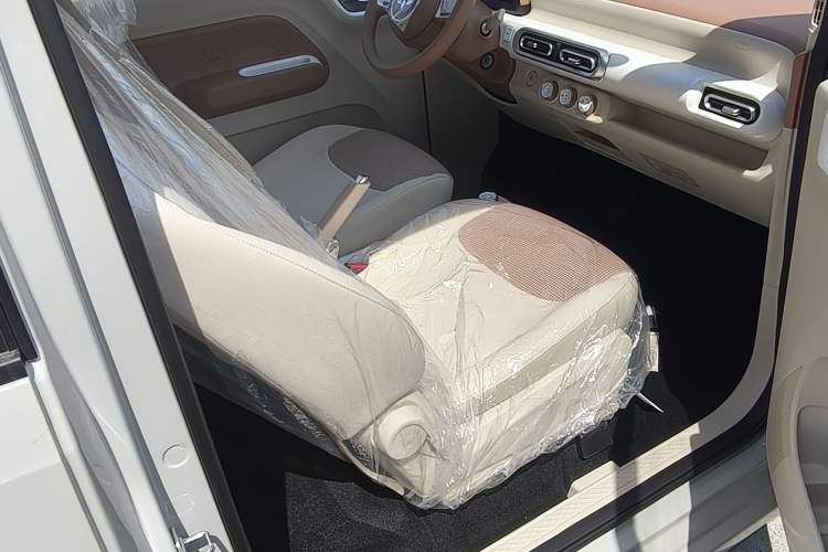 Used Wuling Hongguang MINIEV 2024 3rd Generation 215km Youth Edition