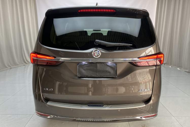 Used Buick GL8 2023 Facelifted Land Cruiser Executive Luxury Version Exterior 4