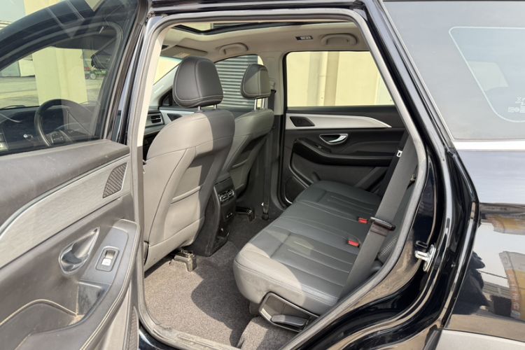 Used JETOUR X90 PLUS 2023 1.6TD DCT Villa 5-Seater Interior 3