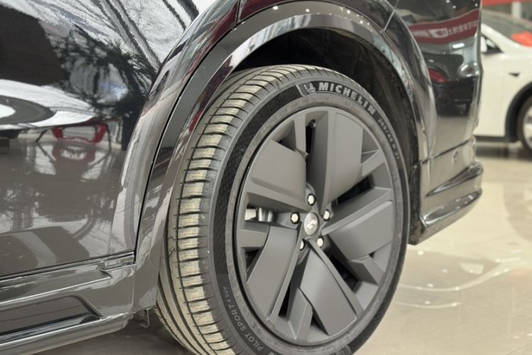 Used Li Auto L9 2025 Ultra Smart Refreshed Edition