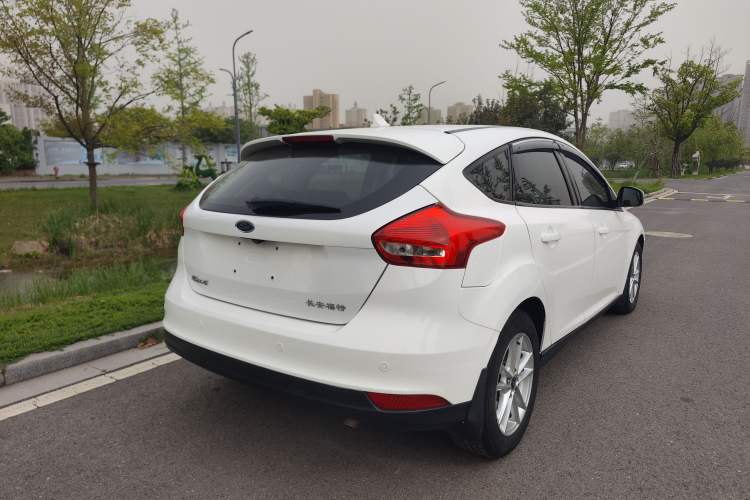 Used Ford Focus 2017 Hatchback 1.6L Automatic Fashion Edition Smart Drive Version