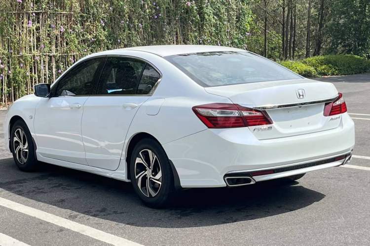 Used Honda Accord 2016 2.0L Comfort Edition
