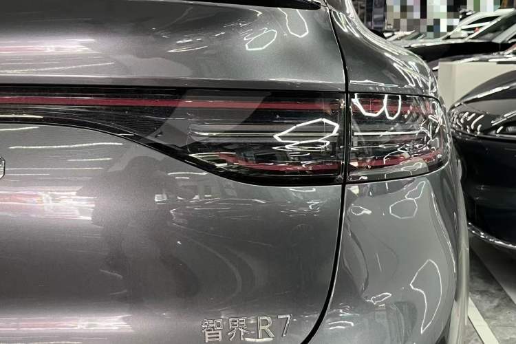 Used Hima Luxeed R7 2025 Range-Extended Version 251 km Max
