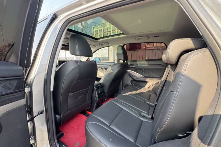 Used Wey VV6 2018 2.0T Two-Wheel-Drive Ultra-Luxury Version China V Standard