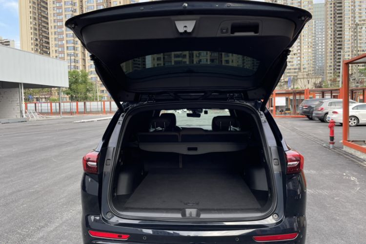 Used Buick Envision 2021 Encore Plus 652T Five-Seat Luxury Model Exterior 2