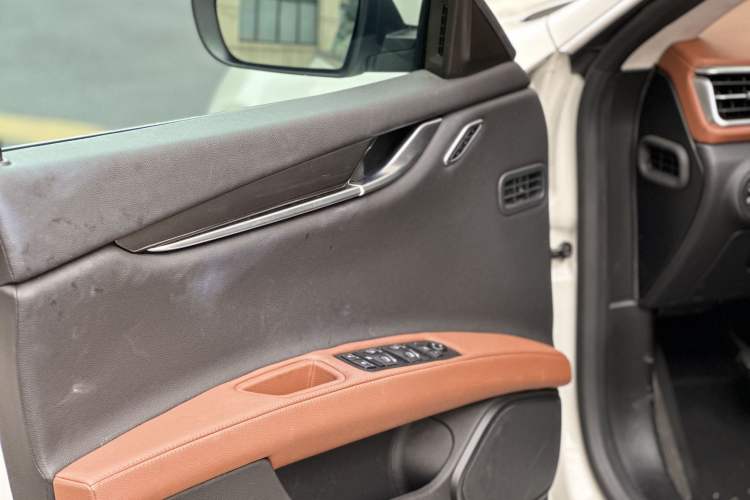 Used Maserati Ghibli 2021 2.0T Sharp Edition