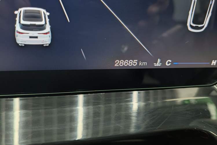 Used Oshan Z6 2023 Blue Whale 1.5T DCT Smart-Led City Edition
