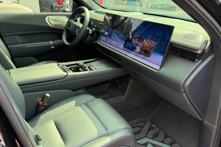 Used Lynk & Co 900 2025 2.0T Exploration Edition
