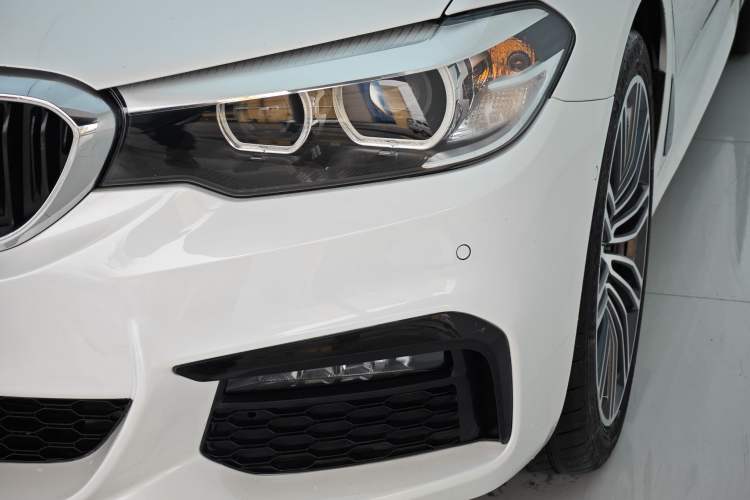 Used BMW 5 Series 2019 530Li Leading Model M Sport Package
