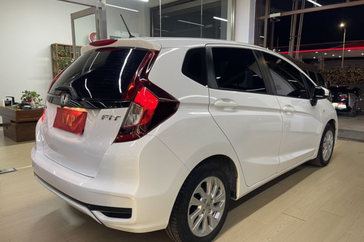 Used Honda Fit 2018 1.5L CVT Comfort Sunroof Version