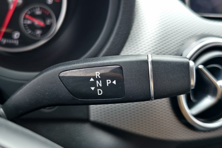 Used Mercedes-Benz B-Class 2018 B 200 Sport Edition Gear Lever