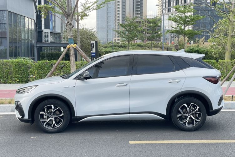 Used BYD Yuan PLUS 2022 430 km Luxury Version Exterior 4