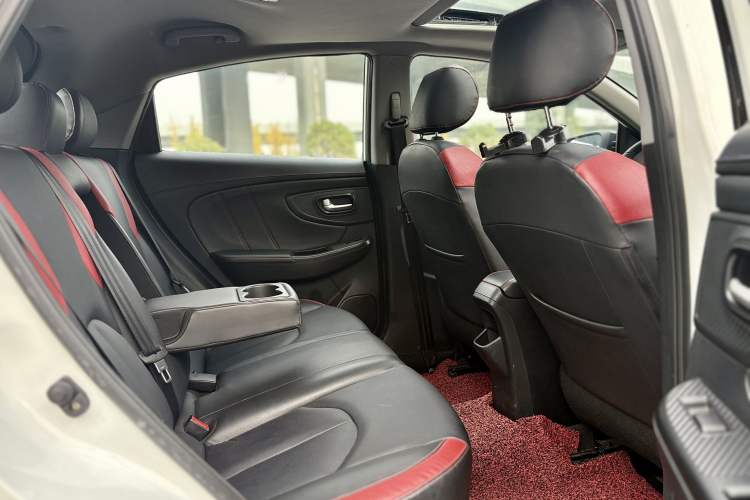 Used Luxgen U5 SUV 2017 1.6L CVT Jazz Edition
