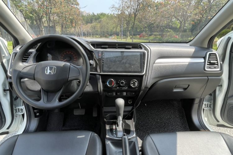 Used Honda Greiz 2016 1.5L CVT Classic Edition
