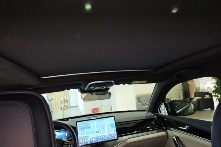 Used BYD Tang New Energy 2024 EV Champion Edition 635 km All-Wheel-Drive Flagship Model Interior 6