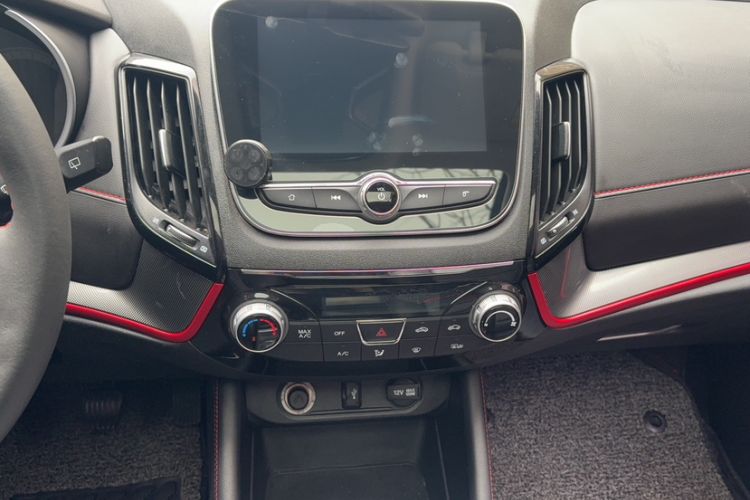 Used CHANGAN CS55 2018 1.5T Manual Colorful Model China V Standard