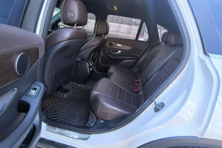 Used Mercedes-Benz GLC 2022 Facelift GLC 260 L 4MATIC Luxury Edition
