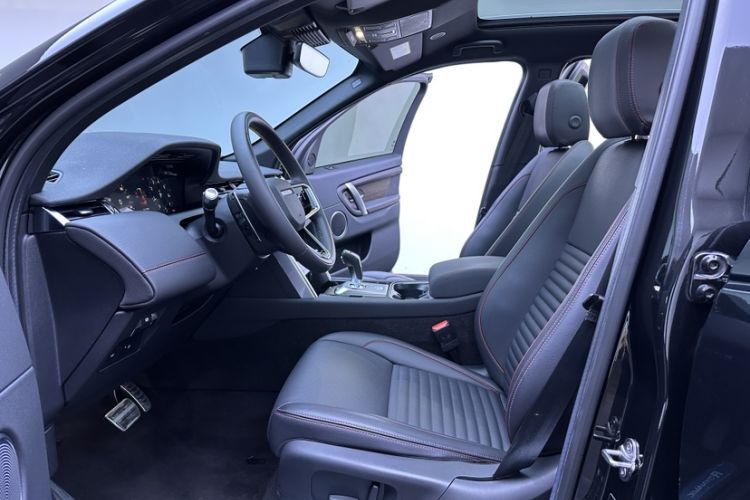 Used Land Rover Discovery Sport 2022 249 PS R-Dynamic S Performance Edition 5 Seats Interior 6