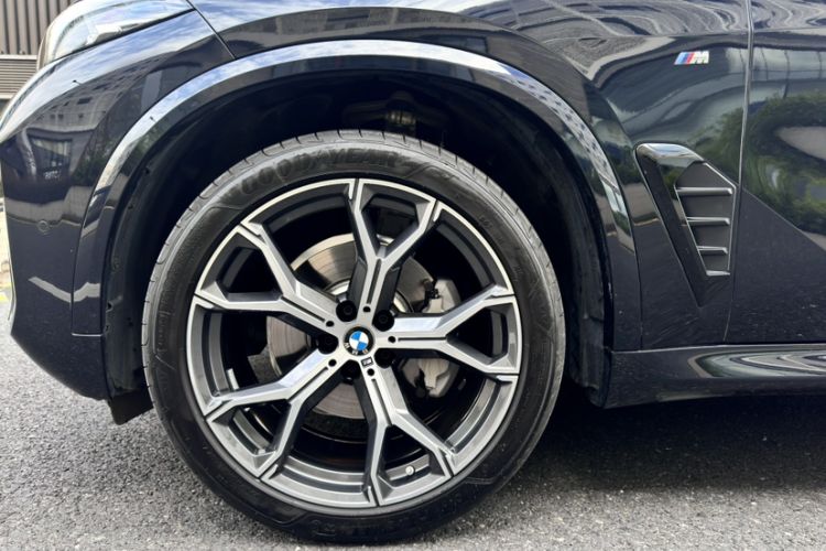 Used BMW X5 2023 xDrive 30Li Luxury M Sport Night Edition Package
