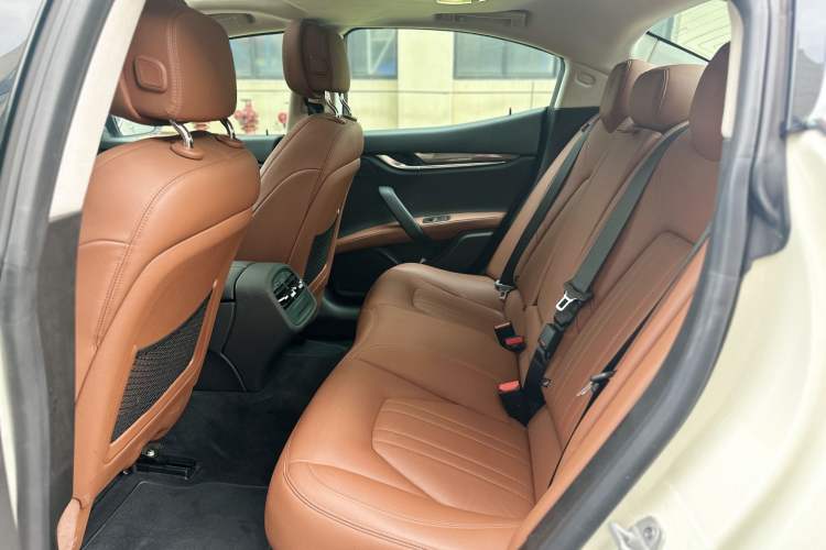 Used Maserati Ghibli 2021 2.0T Sharp Edition