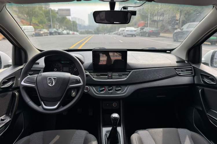 Used Baojun 310 2016 1.2L manual Comfort trim level
