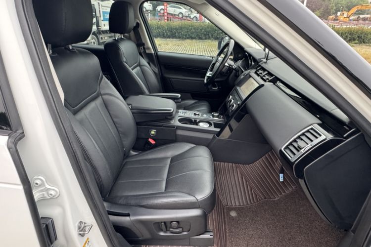 Used Land Rover Discovery 2018 3.0 SC V6 SE
