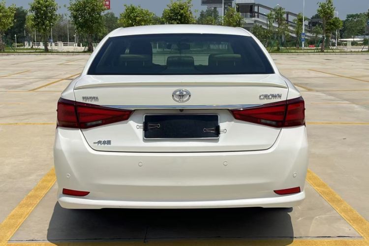 Used Toyota Crown 2015 2.5L Standard Edition Exterior 5