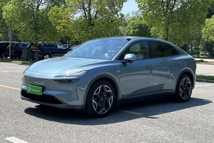 Used ONVO L60 2024 60 kWh Rear-Drive Version