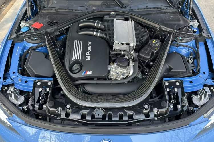 Used BMW M4 2018 M4 Convertible Coupe Fan Limited Edition
