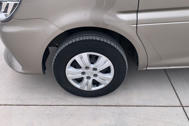 Used FORTHING Lingzhi 2022 Striving Version M5L 1.6L Base Model 9-Seater