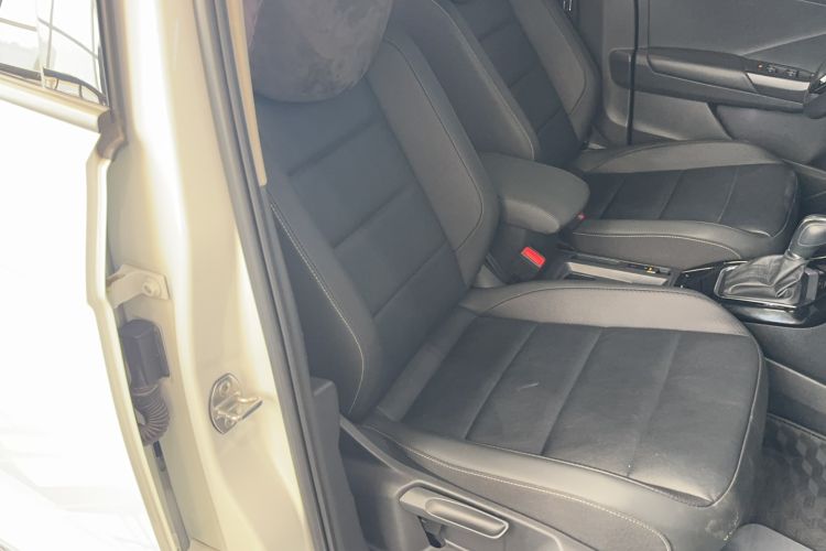 Used Volkswagen T-ROC 2020 280TSI DSG Two-Wheel Drive Comfort Version Right Front Seat