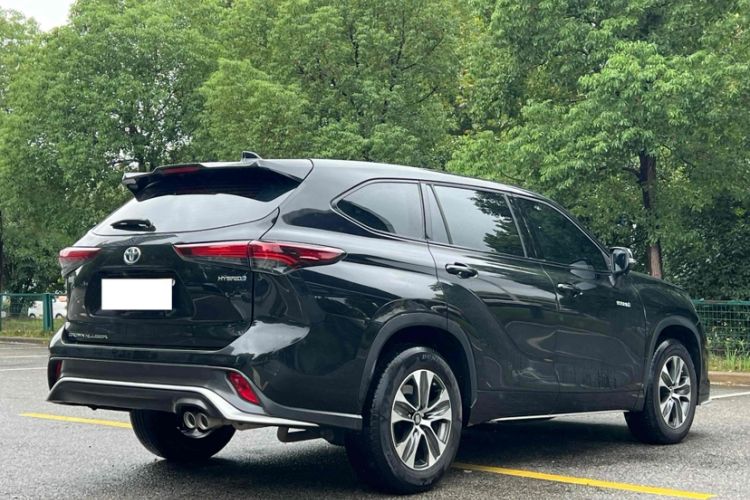 Used Toyota Crown Kluger 2023 2.5L HEV Two-Wheel Drive Entry Version (5 Seats)
