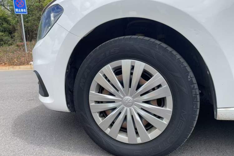 Used Volkswagen Santana 2021 1.5L Manual Fashion Edition Exterior 4