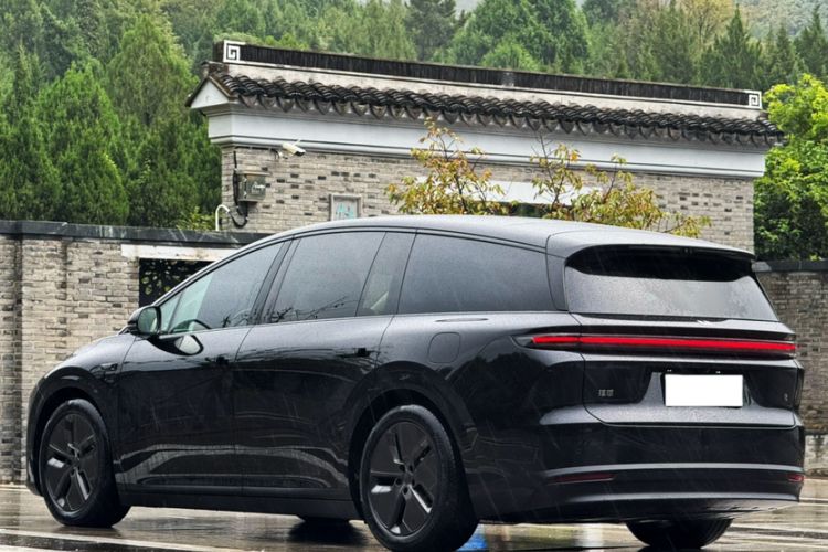 Used Li Auto Li Auto i8 2025 Model Standard Version