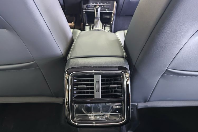 Used Volkswagen Passat New Energy 2025 430 PHEV Hybrid Business Edition