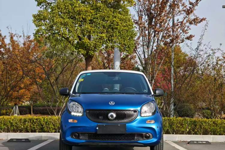 Used smart forfour 2018 1.0L 52 kW Dynamic Edition
