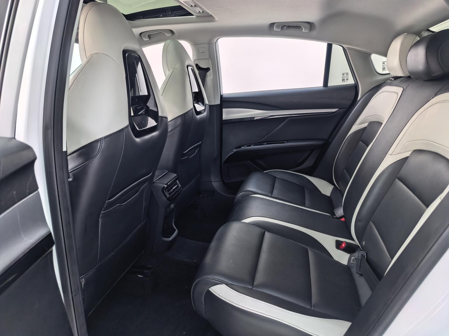 MG 5 Scorpio 2022 1.5T Luxury Edition — снимка 15
