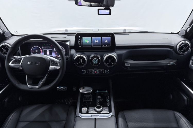 Used BAIC Off-Road BJ40 2024 2.0D Blade Hero Glory Edition
