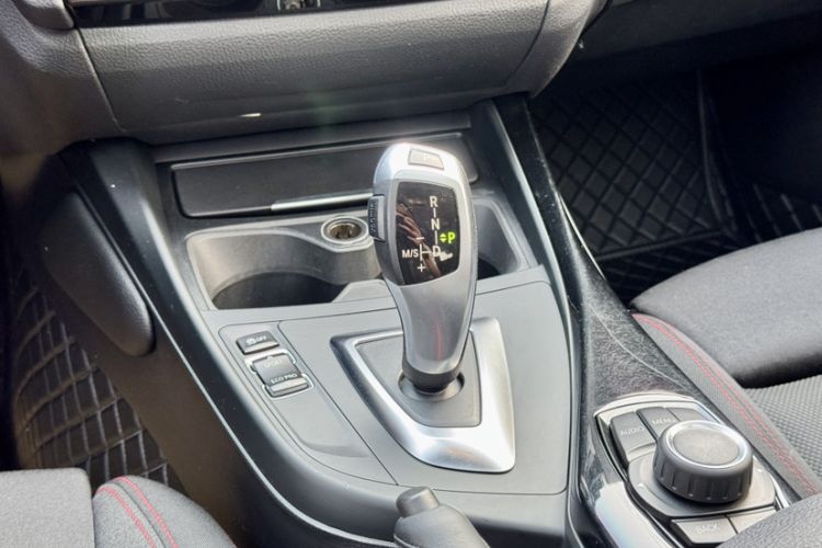 Used BMW 1 Series 2015 120i Sport Design Package
