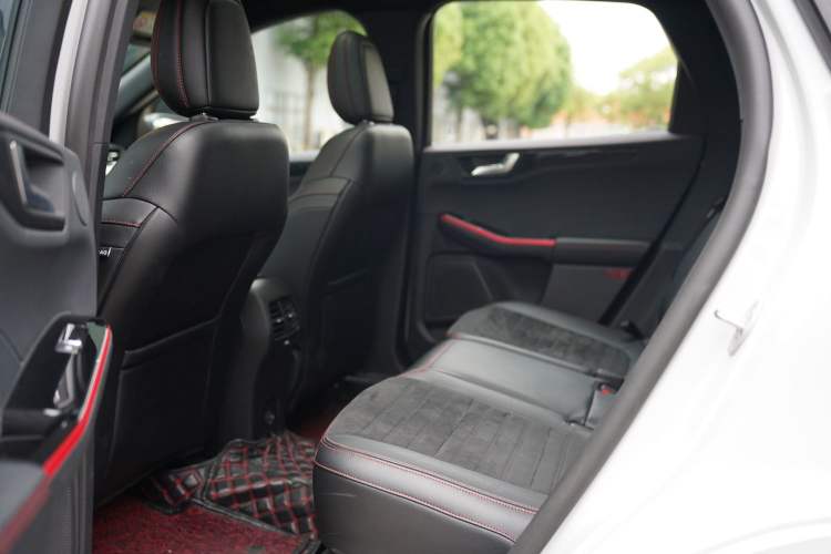 Used Ford Escape 2023 EcoBoost 245 Four-Wheel Drive ST-LINE Pro Trim