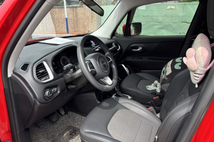 Used Jeep Renegade 2019 220T Automatic Leading Edition