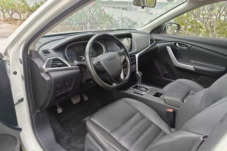 Used Venucia T90 2018 2.0L CVT Smart Connect Prestige Version China VI Standard