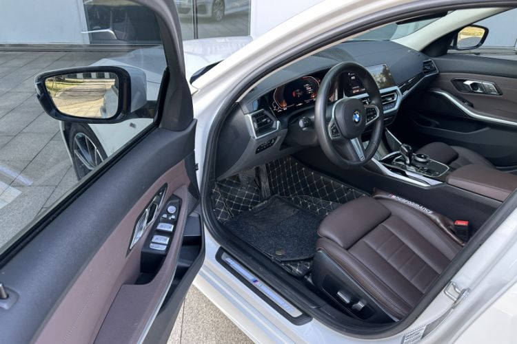 Used BMW 3 Series 2021 320Li M Sport Package Interior 5