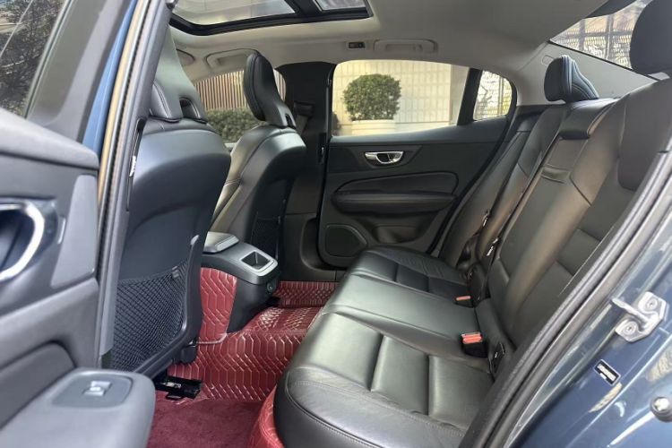 Used Volvo S60 2020 T4 Zhiyi Luxury Edition