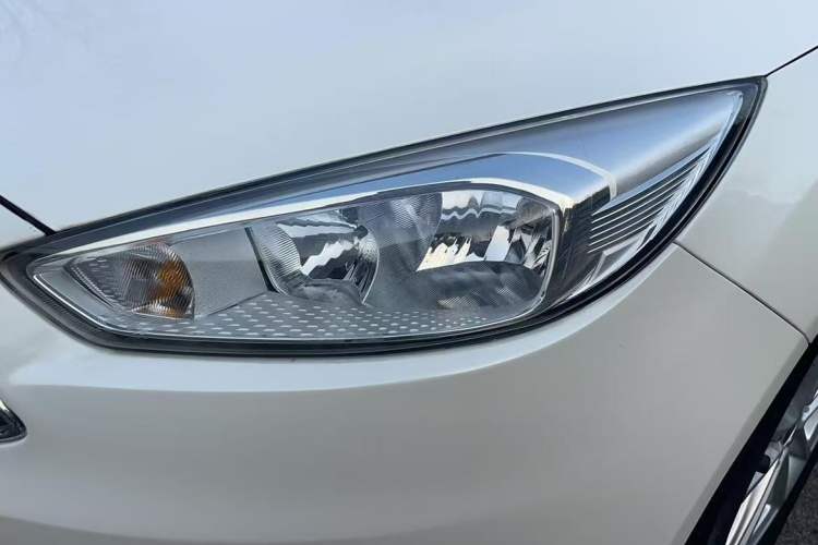 Used Ford Focus 2017 Hatchback EcoBoost 125 Automatic - Ultra-Powerful Style Edition with Smart Drive Features
