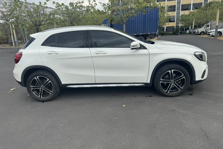 Used Mercedes-Benz GLA 2018 GLA 200 Fashion Model